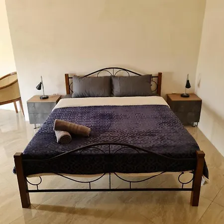 Splendid House Gozo 3*