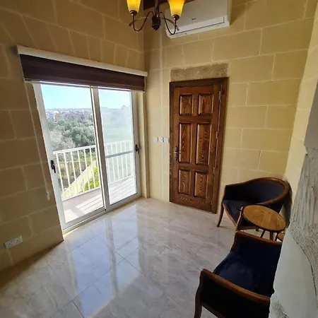 Πανσιόν Splendid House Gozo 3*