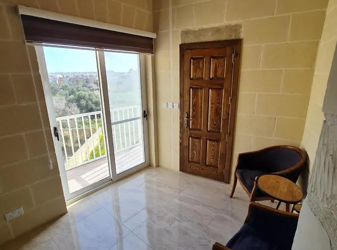 Pensión Splendid House Gozo 3*